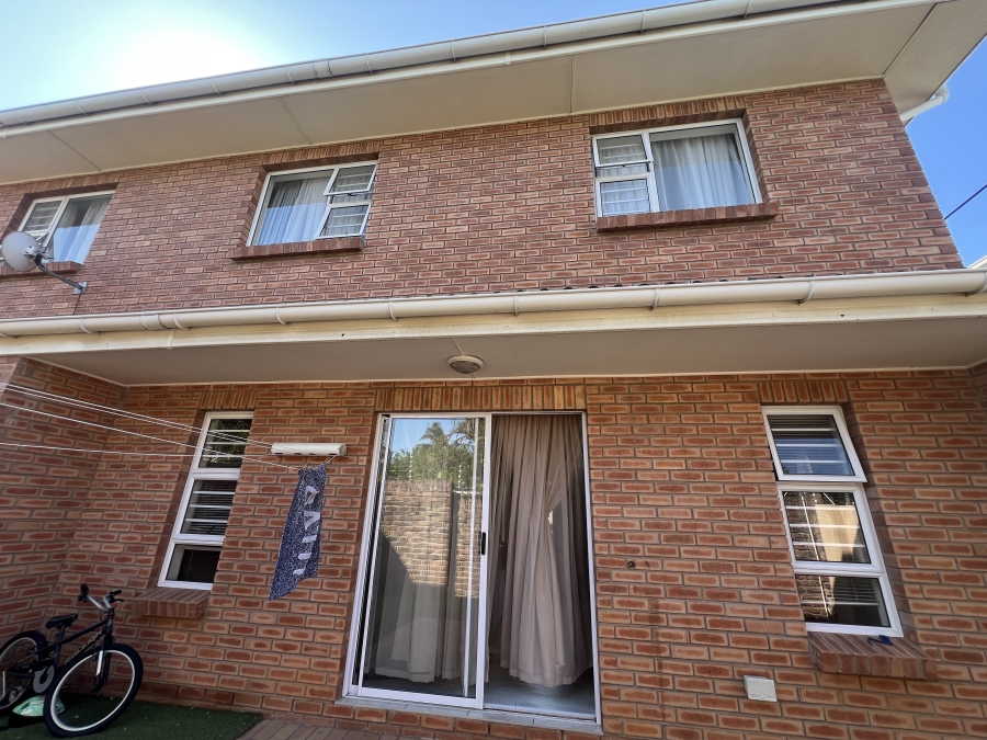 3 Bedroom Property for Sale in Berea Eastern Cape